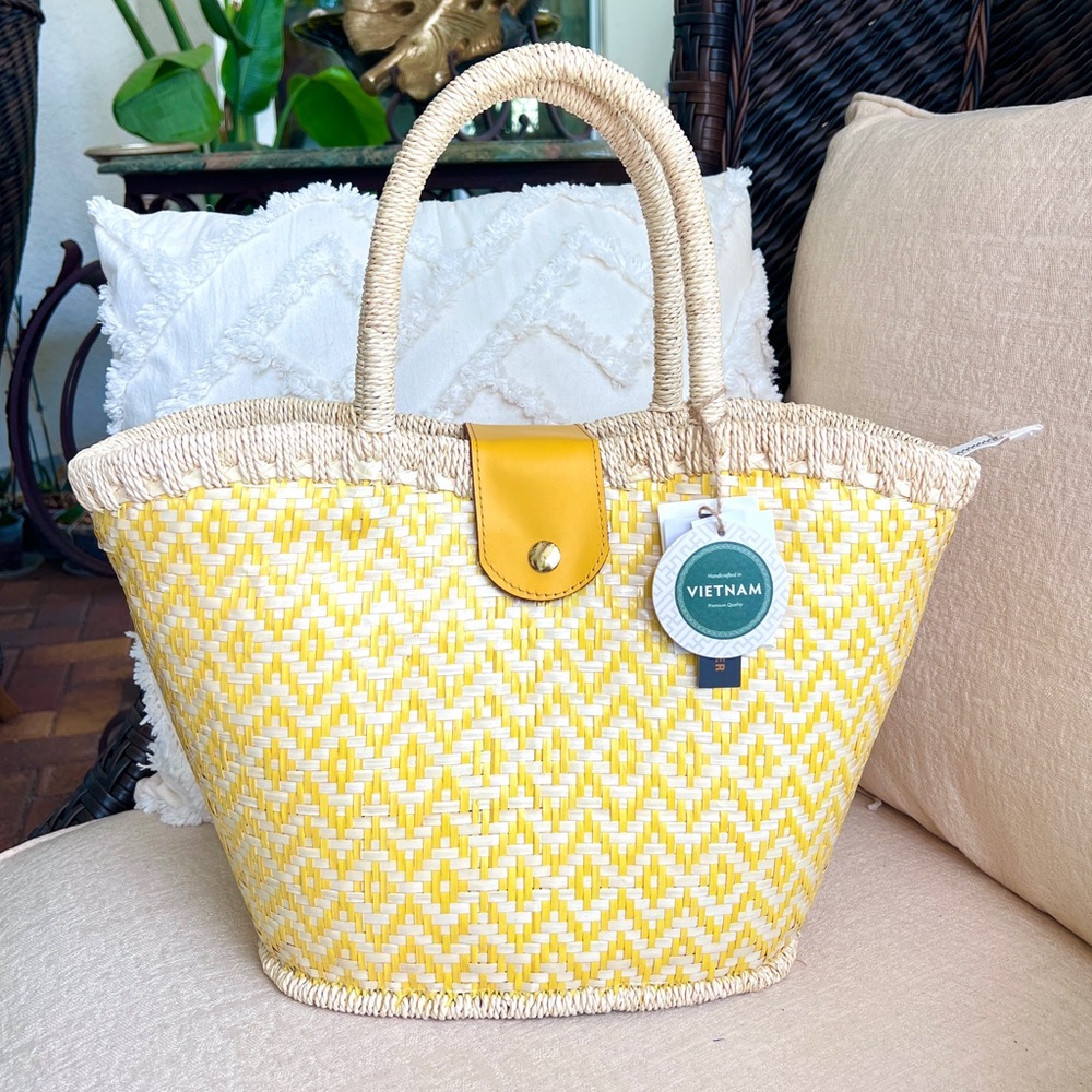STRAW tote handmade in Vietnam
